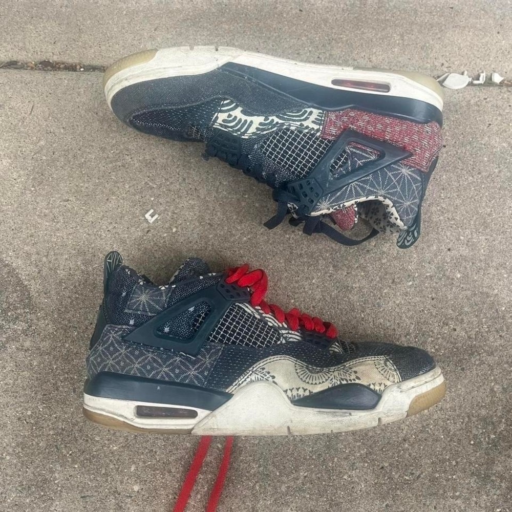 Jordan 4 blue denim "Sashiko" sneakers  size 8